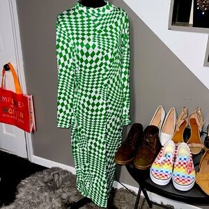 Green and white maxi